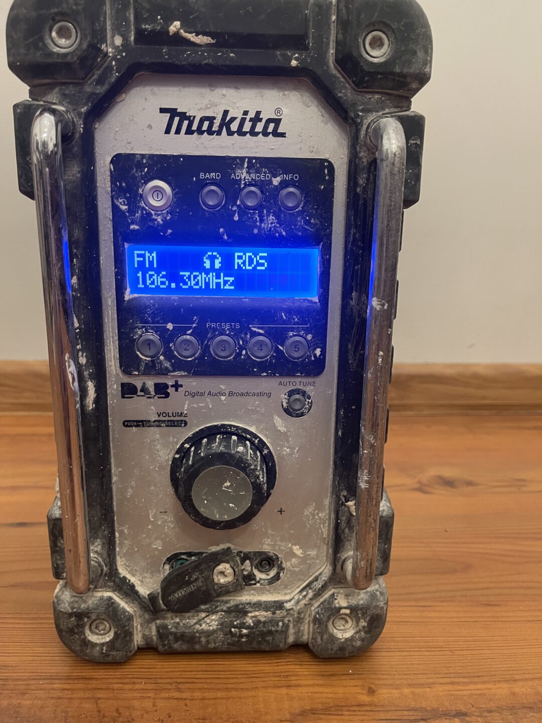 Makita BMR105