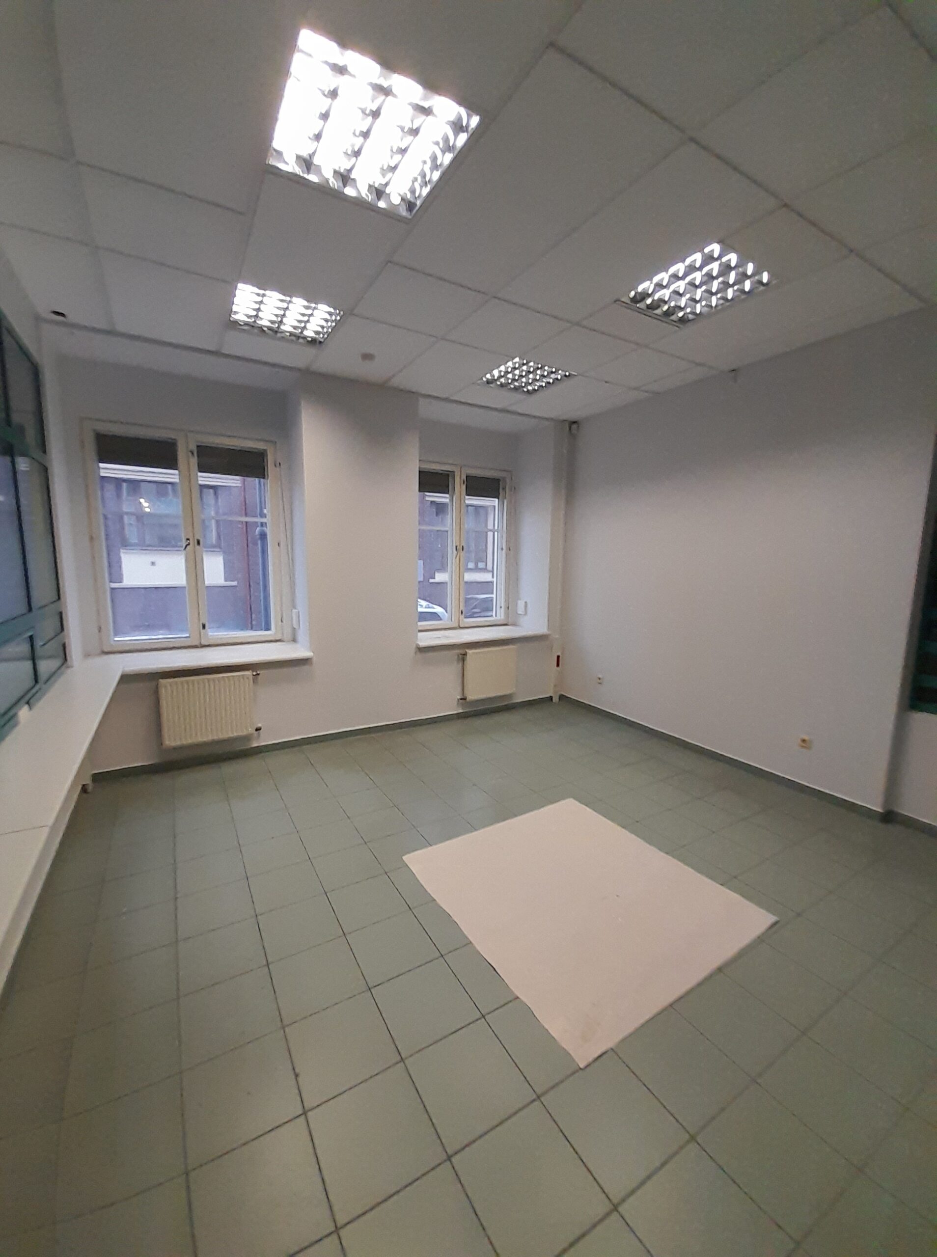 Išnuomojamos 22 kv.m, administracinės patalpos Klaipėdos centre Vytauto g.