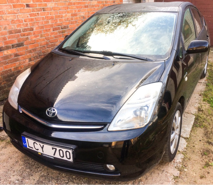 Toyota Prius nuoma ir išperkamoji, darbui – pavežėjams, kurjeriams, taksistams ar asmeninėms reikmėms - visoje Lietuvoje