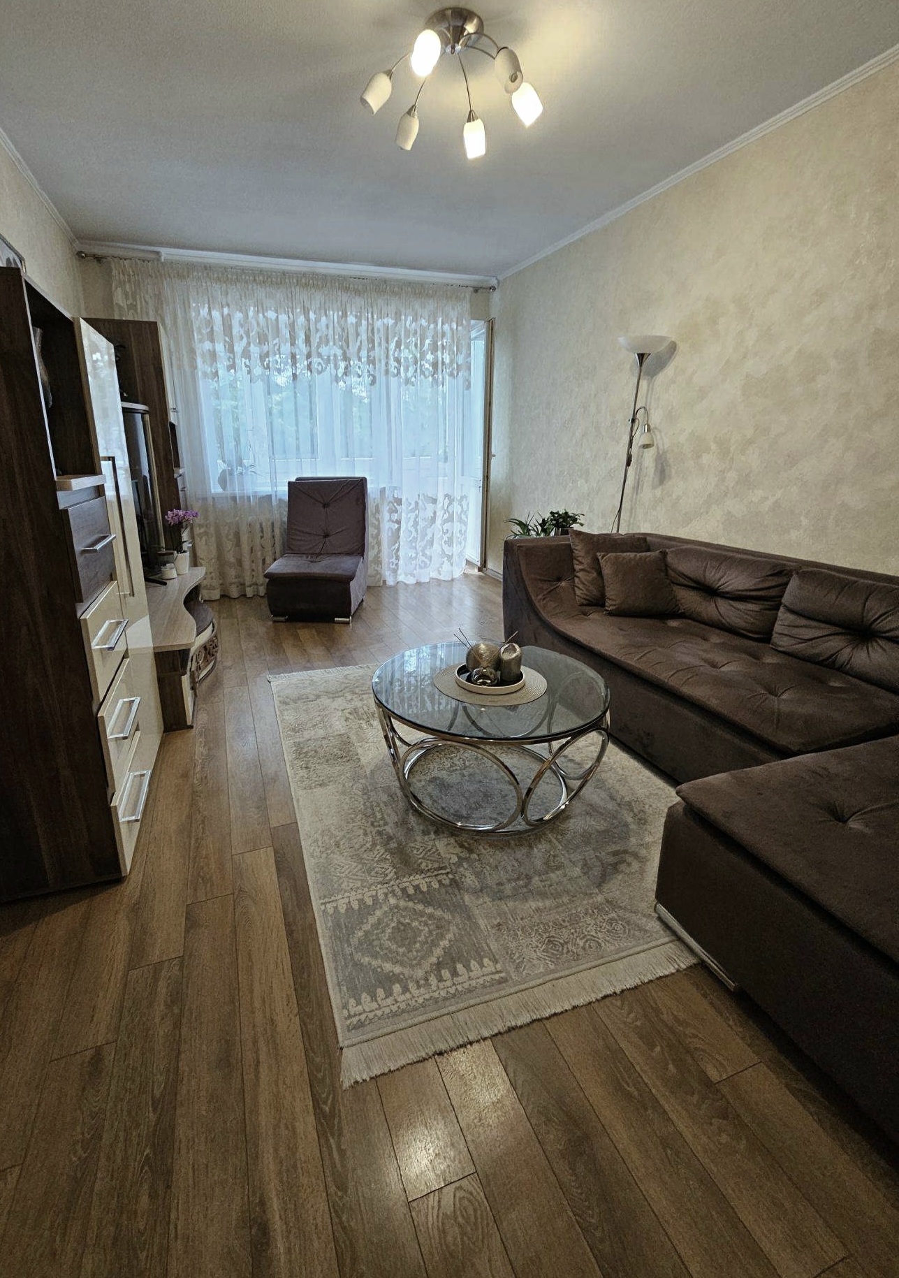 Kauno g. parduodamas 3 kambarių butas
