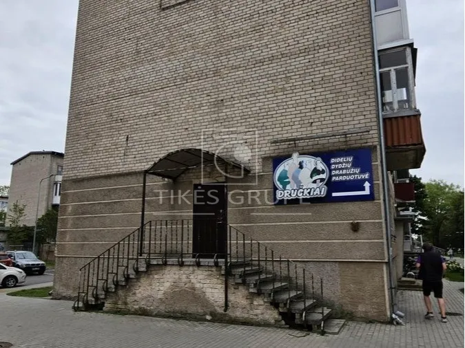 Klaipėdos m. parduodamos komercinės patalpos.