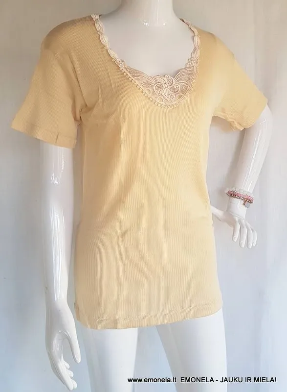 Palaidinė GABIJA trumpomis rankovėmis nėrinių apykakle po 6,50 €