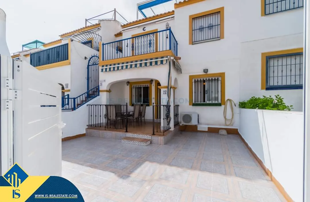 Parduodamas 3-jų kambarių namas, Ispanijoje, Alicante provincijoje, Orihuela Costa mieste