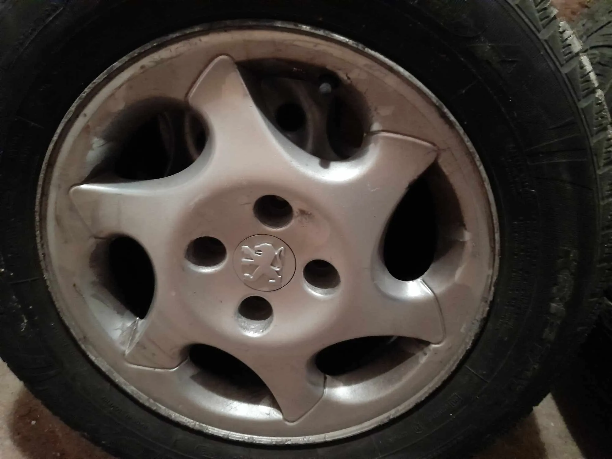 R15 ratlankiai, Peugeot
