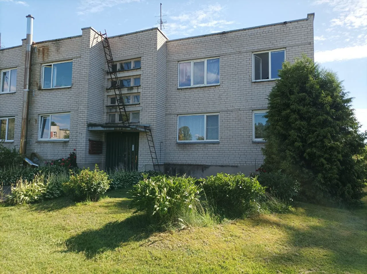 Parduodamas suremontuotas 2 kambarių butas Kupiškio r. Skapiskio m.