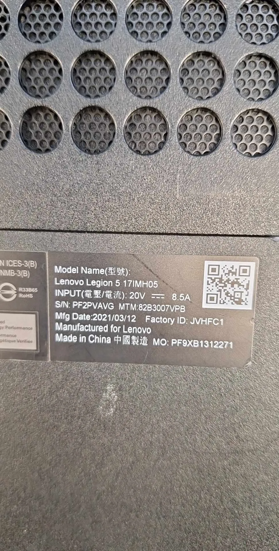 Lenovo legion 5 7IMH05 17´´ i5-10300H/16GB/512GB SSD/GTX 1650