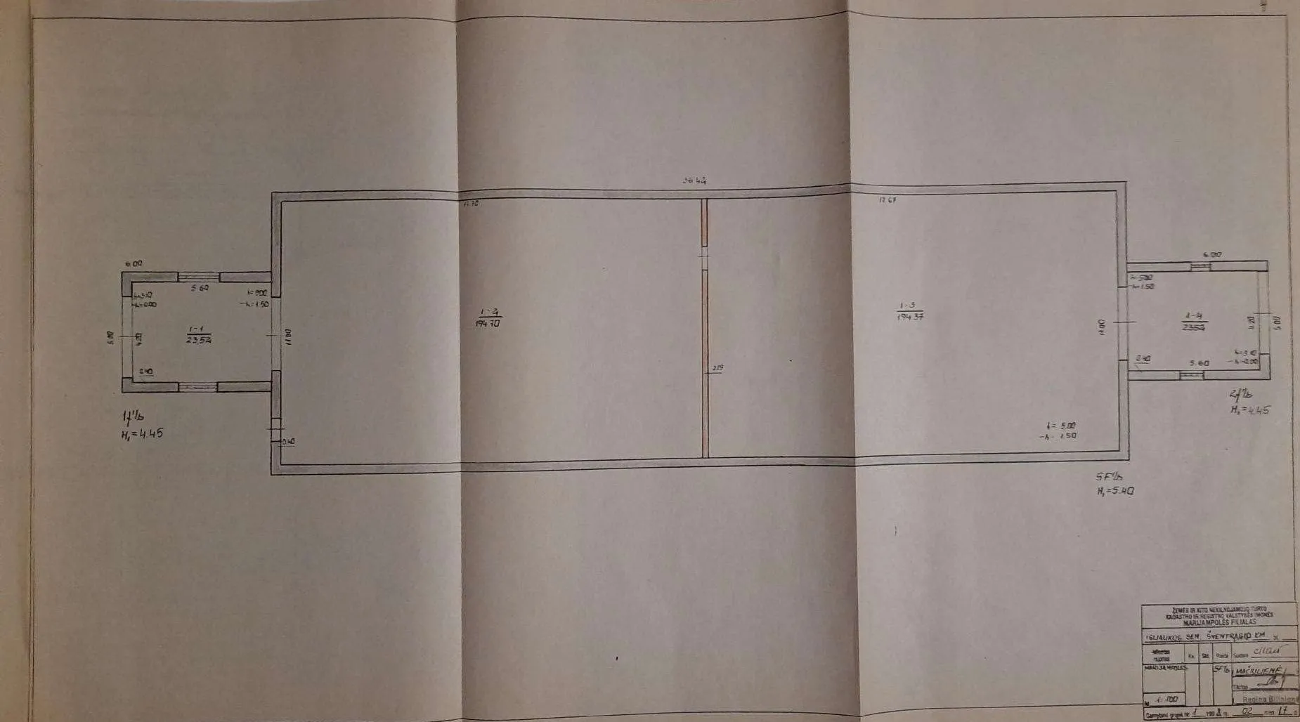 ŠAKNIAVAISIŲ SANDĖLIS - apkastas RŪSYS 436,11 kvad. m. vientiso ploto.