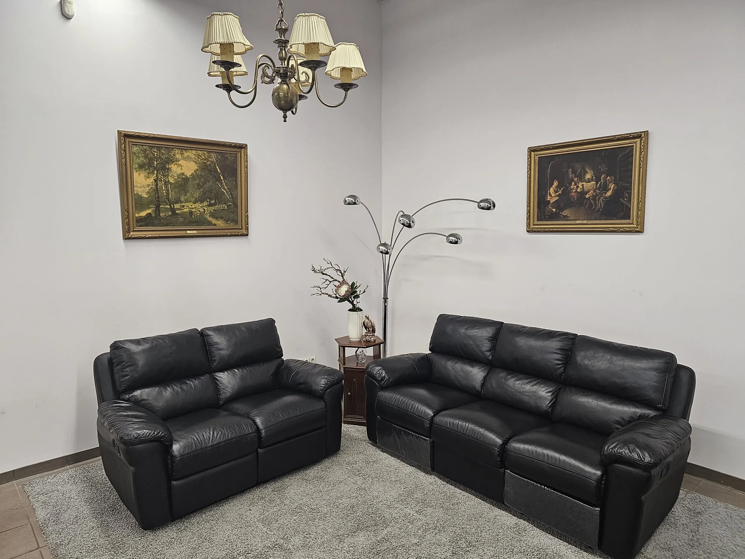 Natūralios odos komplektas su relax funkcija