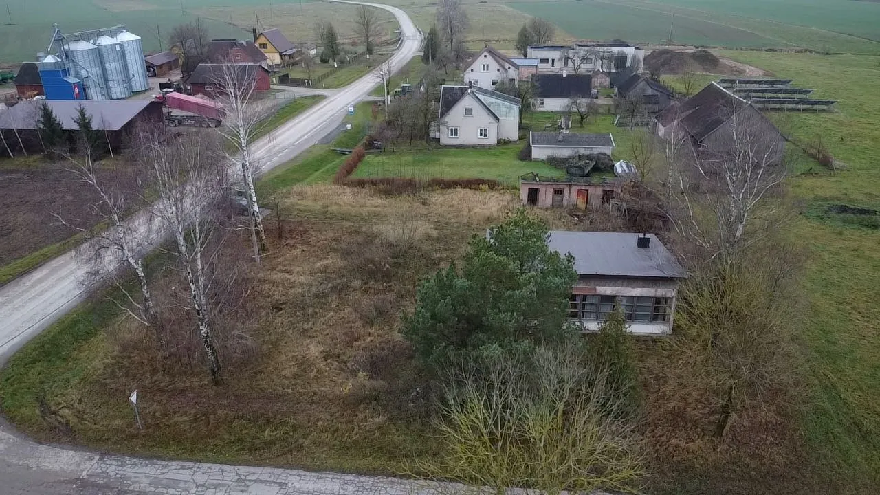 IŠSIMOKĖTINAI komercinis objektas Jurbarko r.