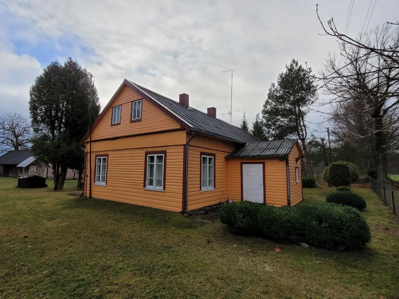 Rąstinė sodyba Šakių r.