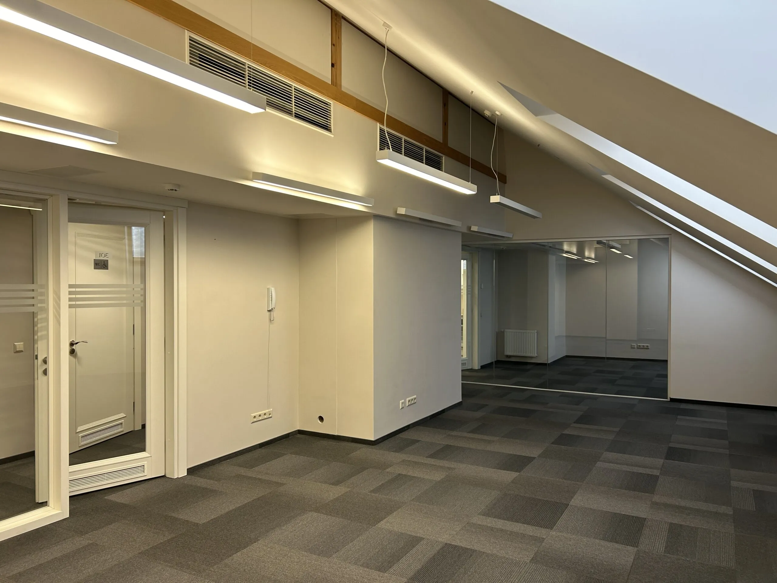 Išnuomojamos 114,41 kv.m. Administracinės patalpos Klaipėdos centre Liepų g.