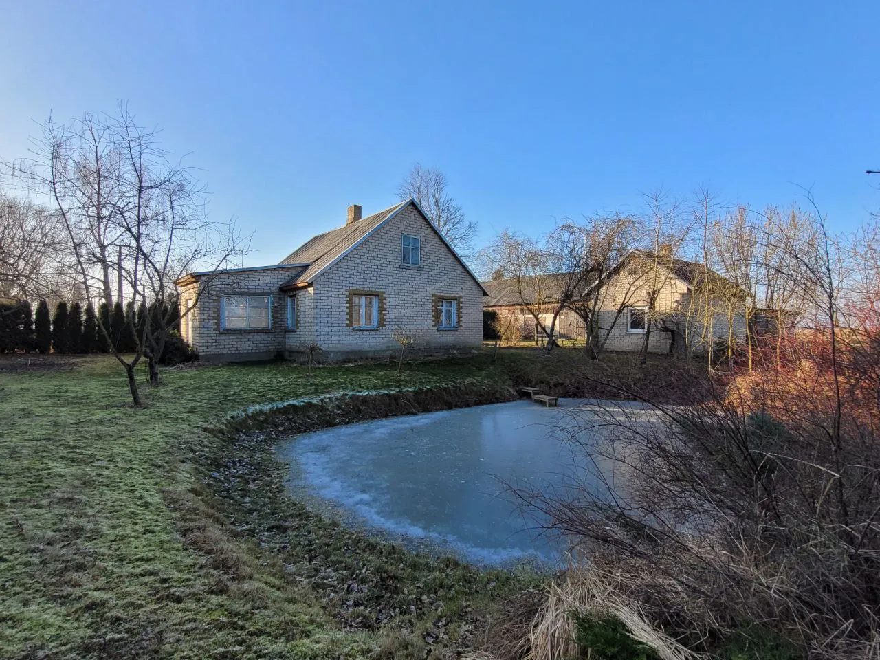 Namas Jurbarko r. sav., Antkalniškių k.
