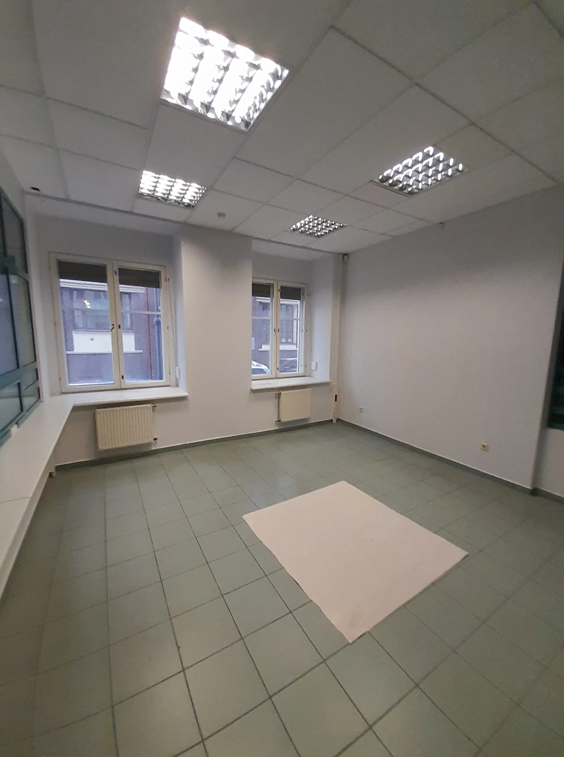 Išnuomojamos 22 kv.m, administracinės patalpos Klaipėdos centre Vytauto g.