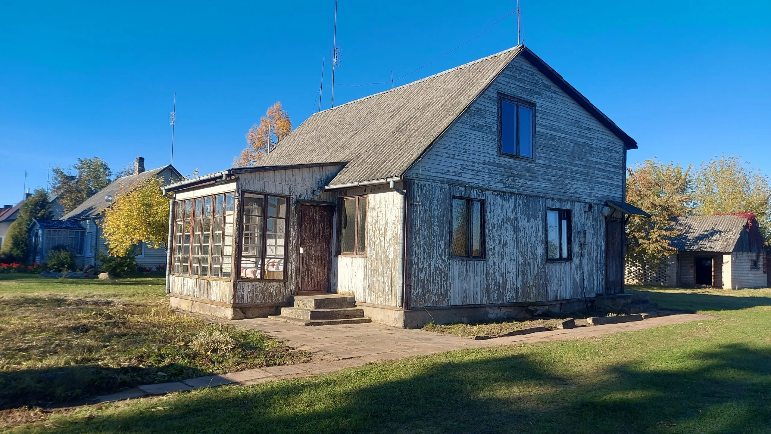 Pigiai parduodu namą