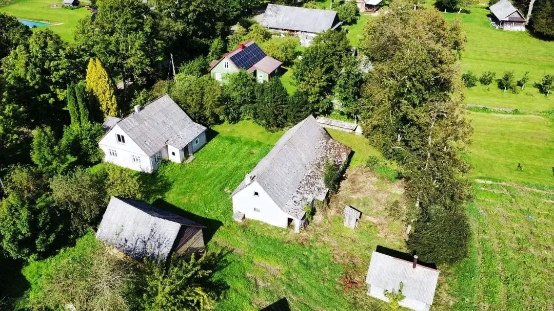 Parduodamas namas Kupiškio raj. Gindviliu KM. GALIMA IŠSIMOKĖTINAI.