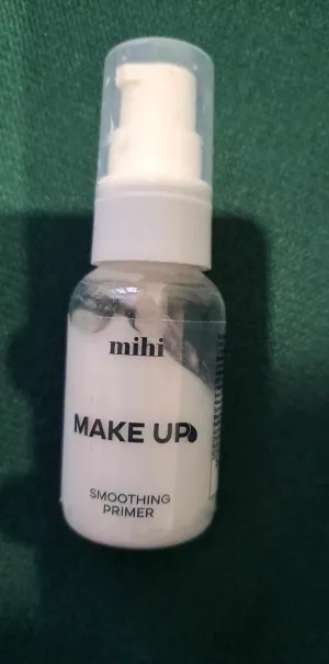Blush&amp;Powder. Išlyginamasis makiažo pagrindas