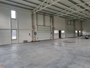 Parduodamos 370 kv.m. Sandėliavimo – Komercinės patalpos Klaipėdos raj. Klausmylių vs. Ragaišio g. Šalia autostrados